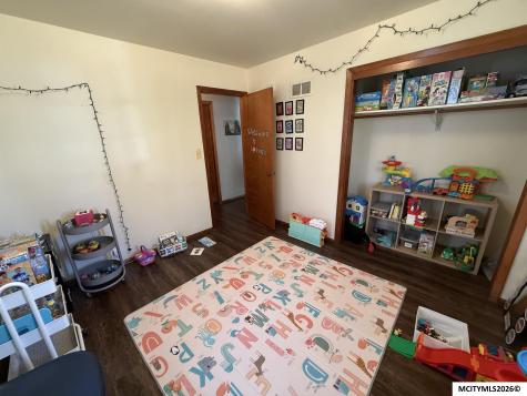 224 S Tennessee Place Mason City IA 50401