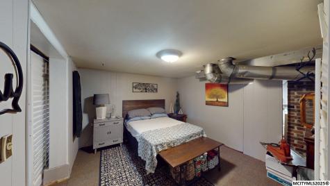 1044 Maple Drive Mason City IA 50401