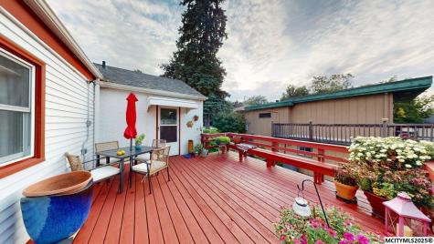 1044 Maple Drive Mason City IA 50401