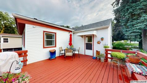 1044 Maple Drive Mason City IA 50401