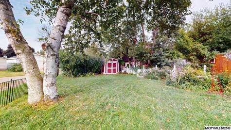 1044 Maple Drive Mason City IA 50401