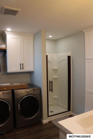 621 10th NE Mason City IA 50401