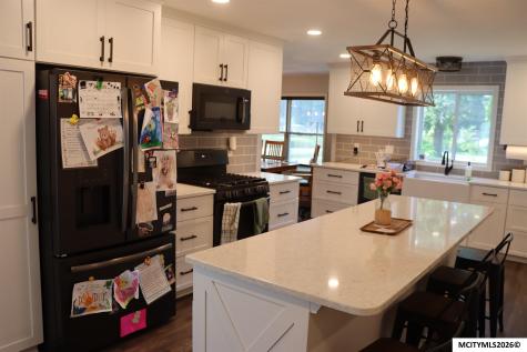 621 10th NE Mason City IA 50401