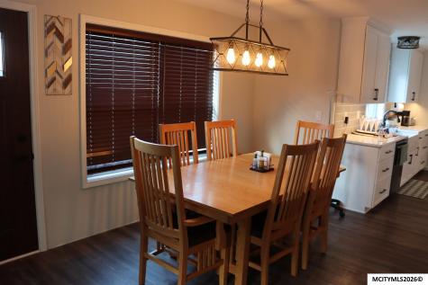 621 10th NE Mason City IA 50401