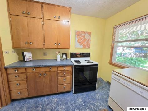 954 6th Place SE Mason City IA 50401