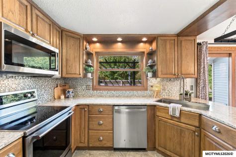 8 Quarry Road Mason City IA 50401