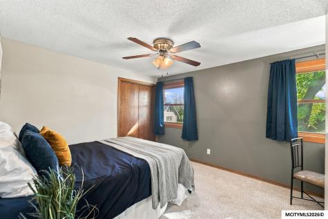 8 Quarry Road Mason City IA 50401