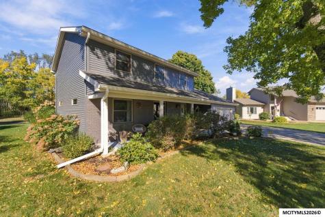 8 Quarry Road Mason City IA 50401