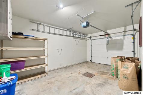 8 Quarry Road Mason City IA 50401
