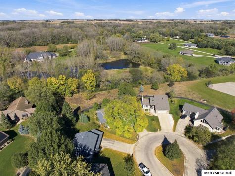 8 Quarry Road Mason City IA 50401