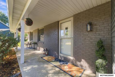 8 Quarry Road Mason City IA 50401