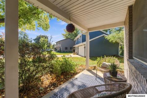 8 Quarry Road Mason City IA 50401
