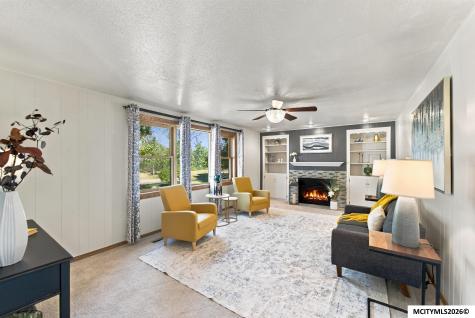 8 Quarry Road Mason City IA 50401