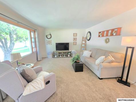 616 S Indiana Mason City IA 50401