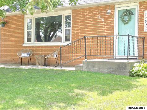 616 S Indiana Mason City IA 50401