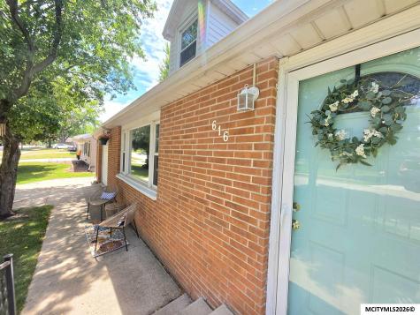 616 S Indiana Mason City IA 50401