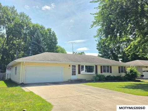254 Parkridge Drive Mason City IA 50401