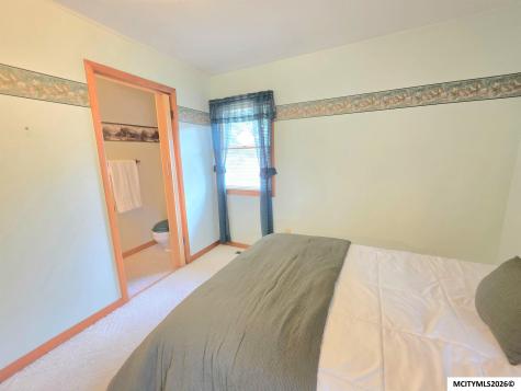 254 Parkridge Drive Mason City IA 50401