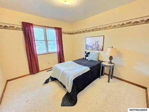 254 Parkridge Drive Mason City IA 50401
