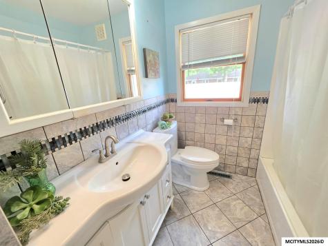 254 Parkridge Drive Mason City IA 50401