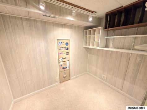 254 Parkridge Drive Mason City IA 50401
