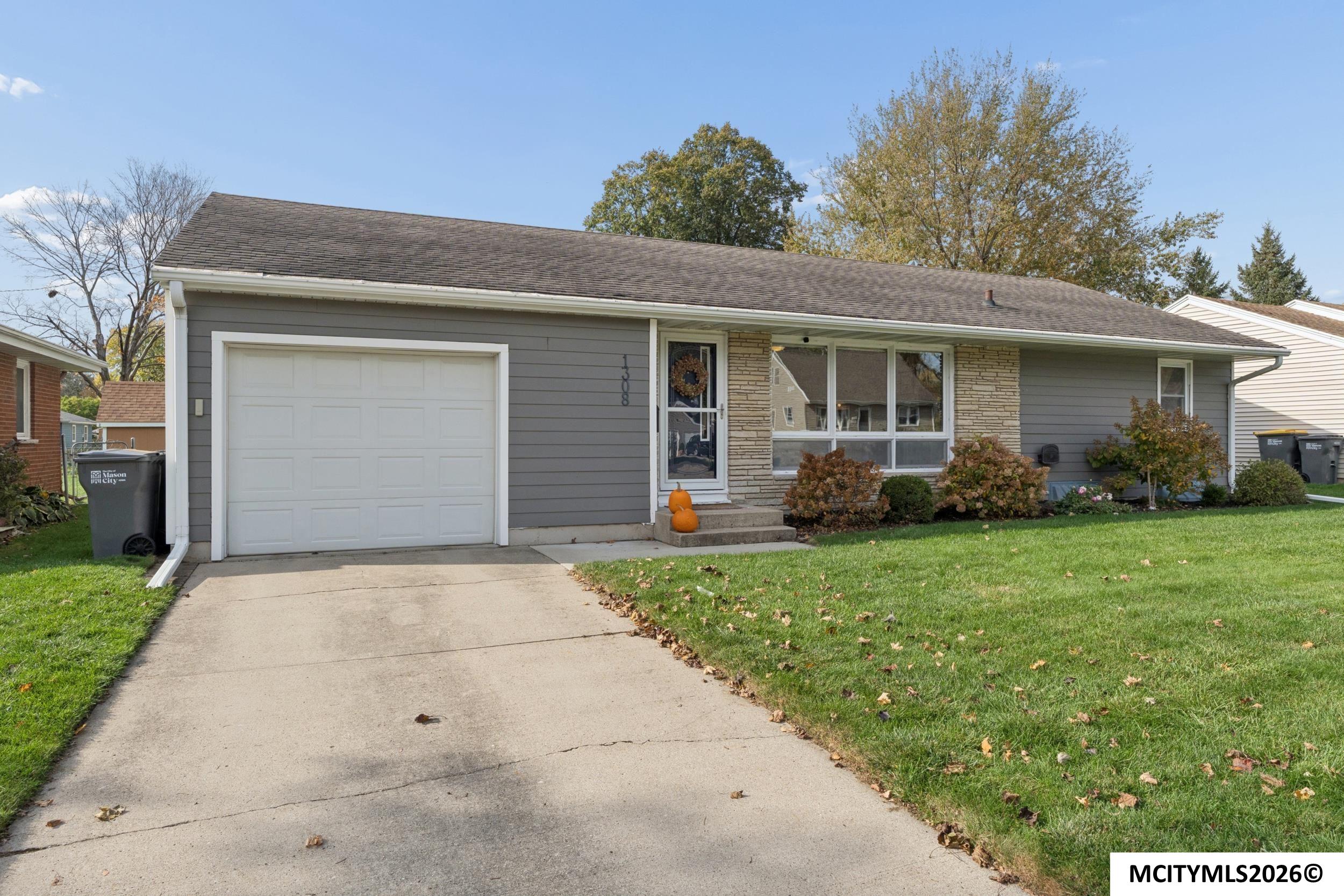1308 N Hampshire Mason City IA 50401