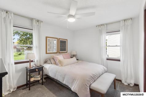 1308 N Hampshire Mason City IA 50401