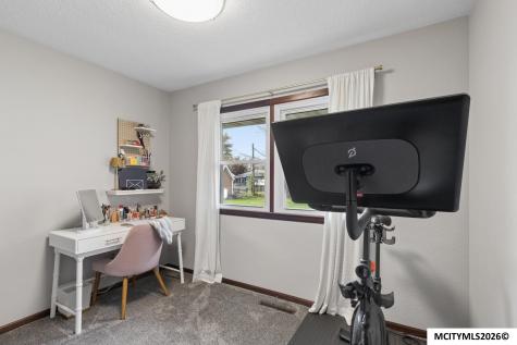 1308 N Hampshire Mason City IA 50401