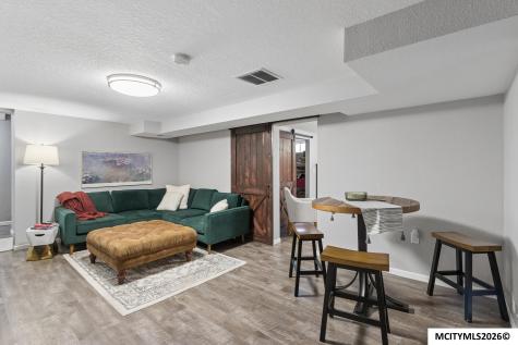 1308 N Hampshire Mason City IA 50401