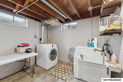 1308 N Hampshire Mason City IA 50401