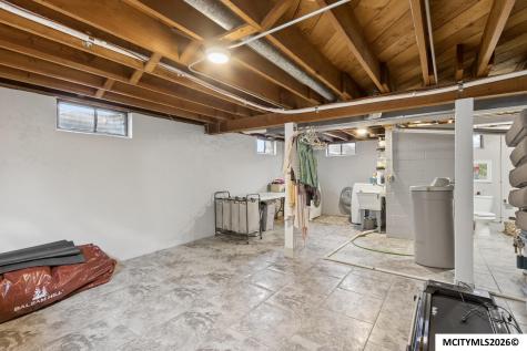 1308 N Hampshire Mason City IA 50401