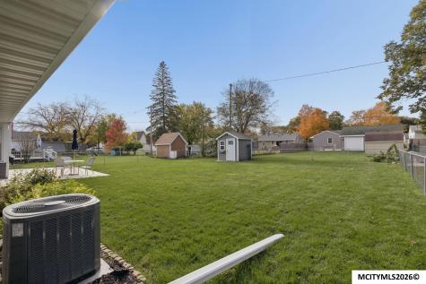 1308 N Hampshire Mason City IA 50401
