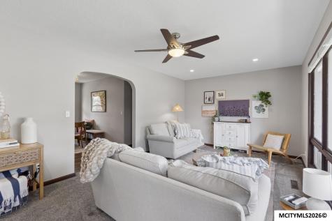1308 N Hampshire Mason City IA 50401