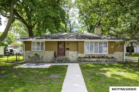 909 Main Avenue Clear Lake IA 50428