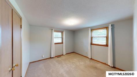 1076 Park Lane Mason City IA 50401