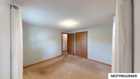 1076 Park Lane Mason City IA 50401