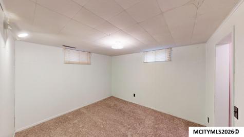 1076 Park Lane Mason City IA 50401