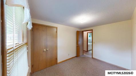 1076 Park Lane Mason City IA 50401