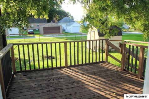1228 N Madison Mason City IA 50401