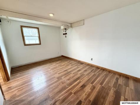 1055 Crestmore Way Mason City IA 50401