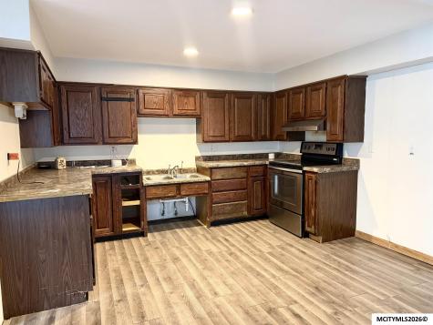 1055 Crestmore Way Mason City IA 50401
