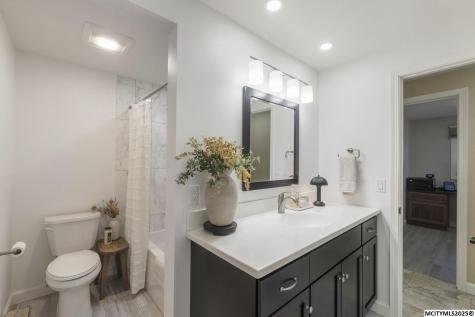 1621 7th Place SW Mason City IA 50401