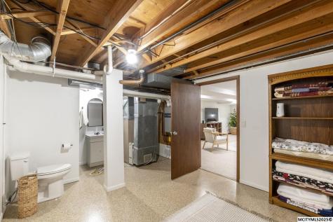 1621 7th Place SW Mason City IA 50401