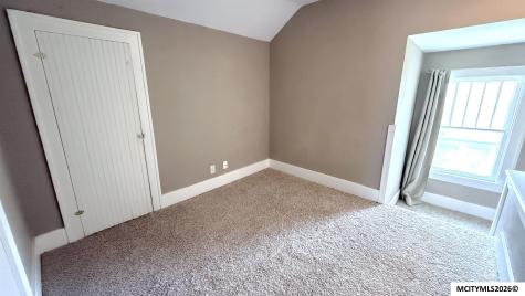 1112 W State Mason City IA 50401