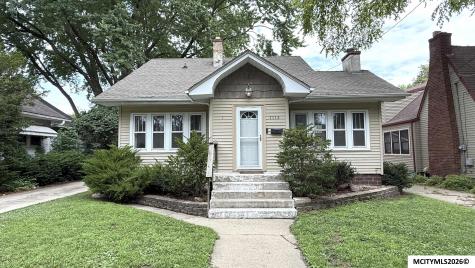 1112 W State Mason City IA 50401