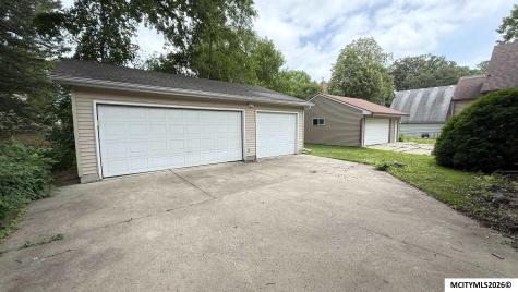 1112 W State Mason City IA 50401