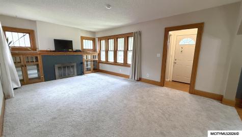 1112 W State Mason City IA 50401