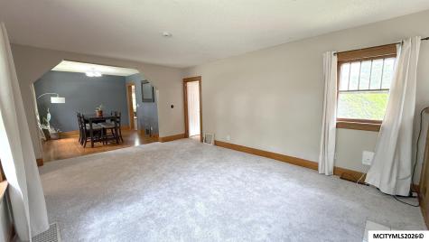 1112 W State Mason City IA 50401