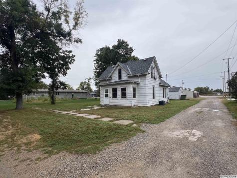 95 14th Street N Northwood IA 50459