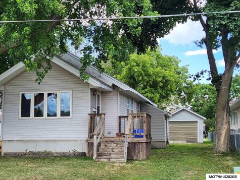 40 27th SW Mason City IA 50401